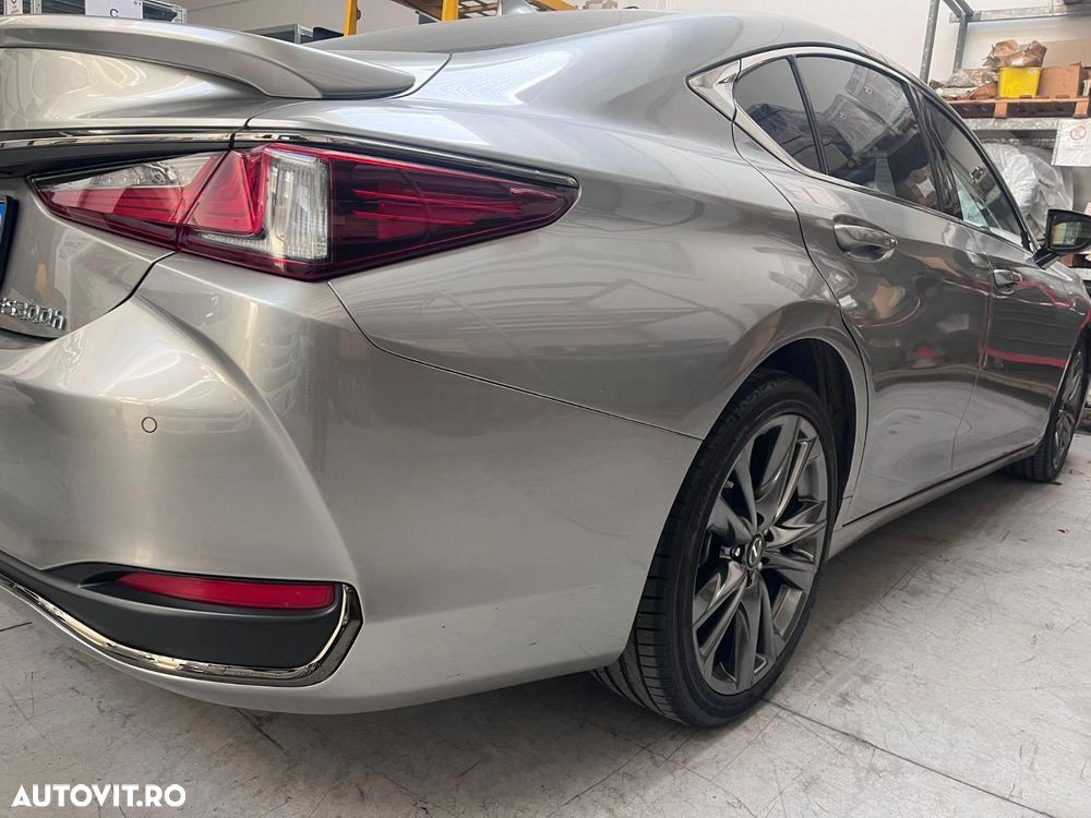 Lexus Seria ES 300h F Sport+ - 3
