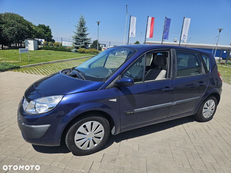 Renault Scenic - 1
