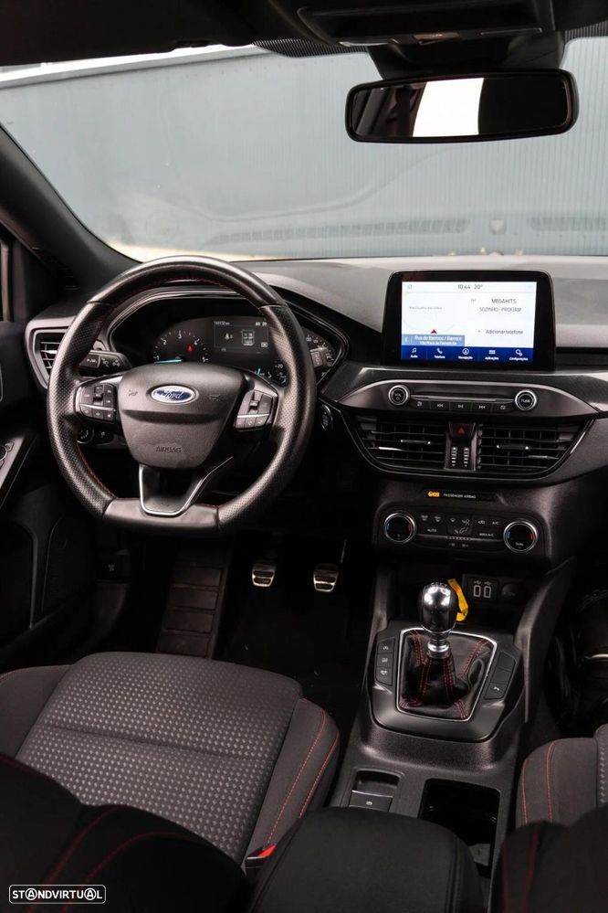 Ford Focus SW — fotografia 11
