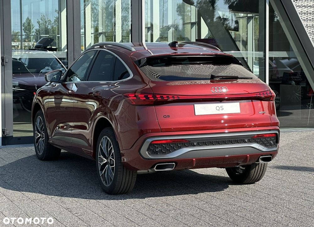 Audi Q5 Sportback - 9