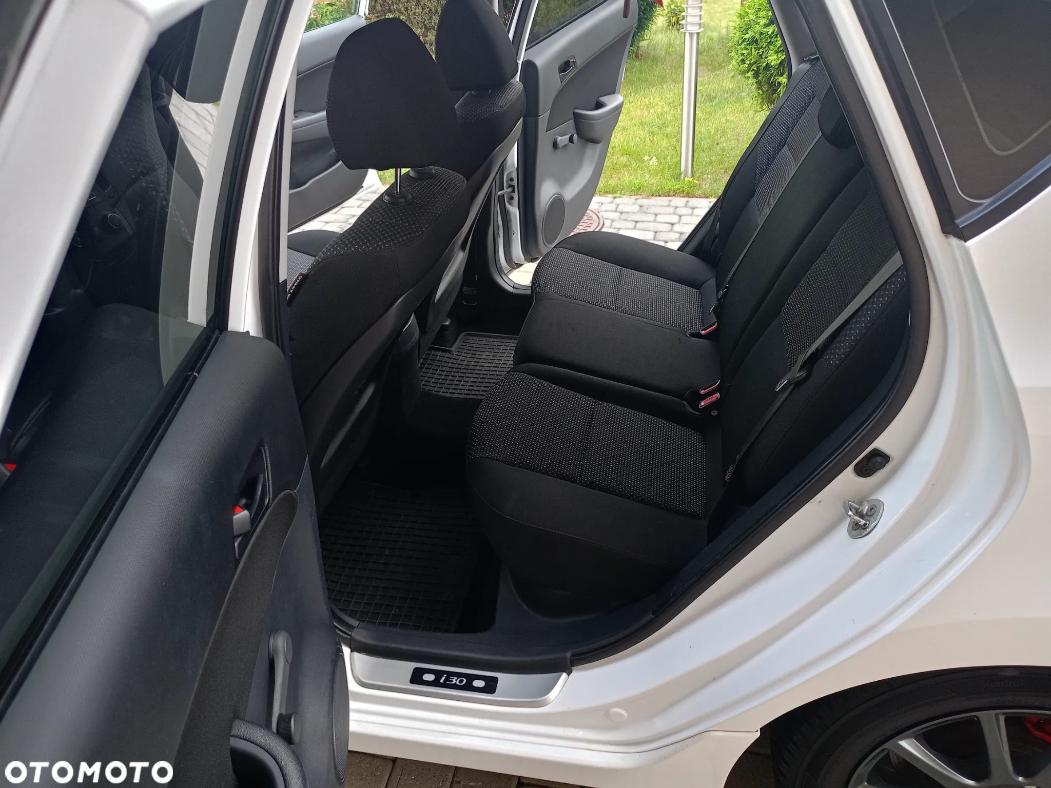 Hyundai i30 1.4 FIFA WM Edition - 10