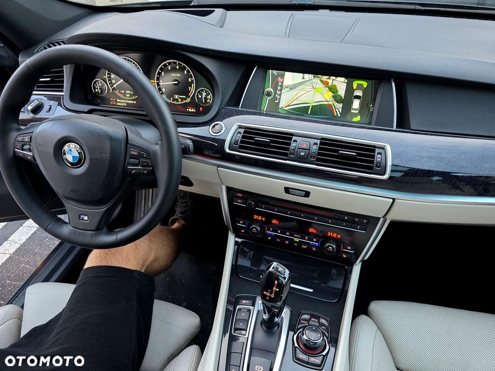 BMW 5GT 550i - 13