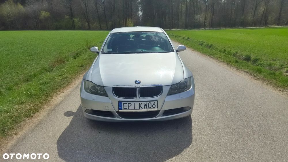 BMW Seria 3 325i - 3