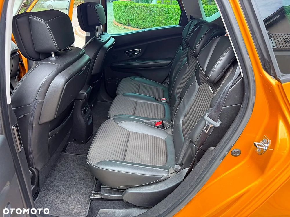 Renault Scenic ENERGY TCe 130 BOSE EDITION - 12