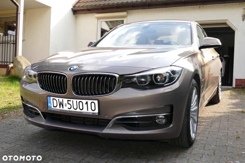 BMW Seria 3 330i Luxury Line - 4