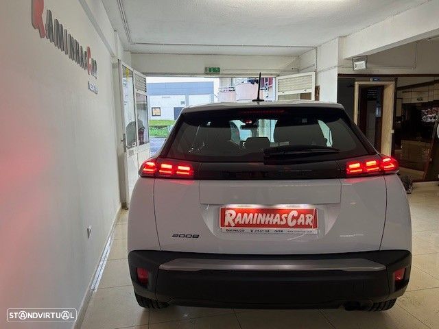 Peugeot 2008 1.2 PureTech Allure Pack - 6