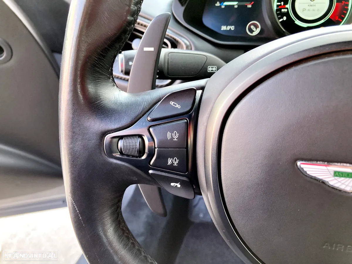 Aston Martin Vantage Coupe V8 - 11