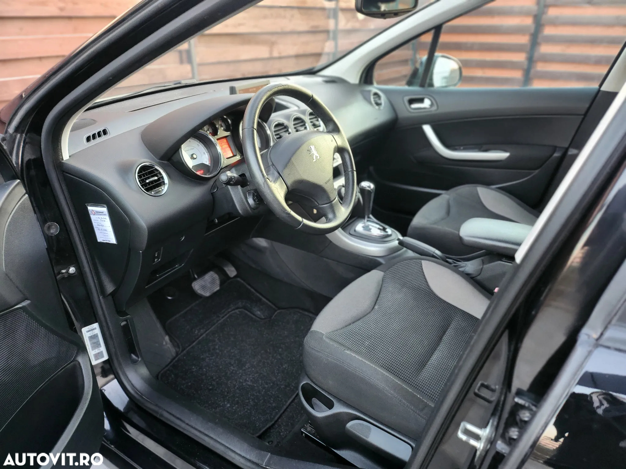 Peugeot 308 1.6E Confort Pack Aut - 7
