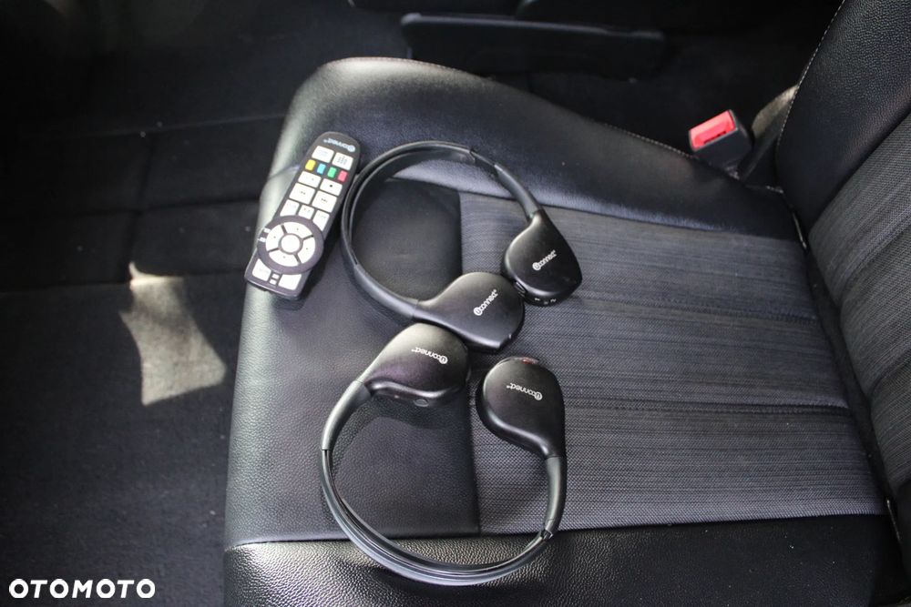 Chrysler Town & Country 3.6 Limited - 30