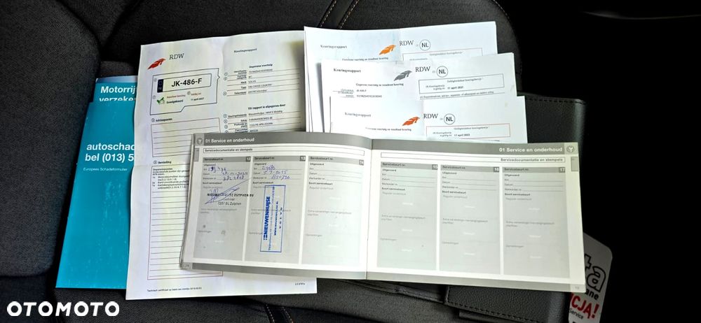 Volvo V40 Cross Country - 32