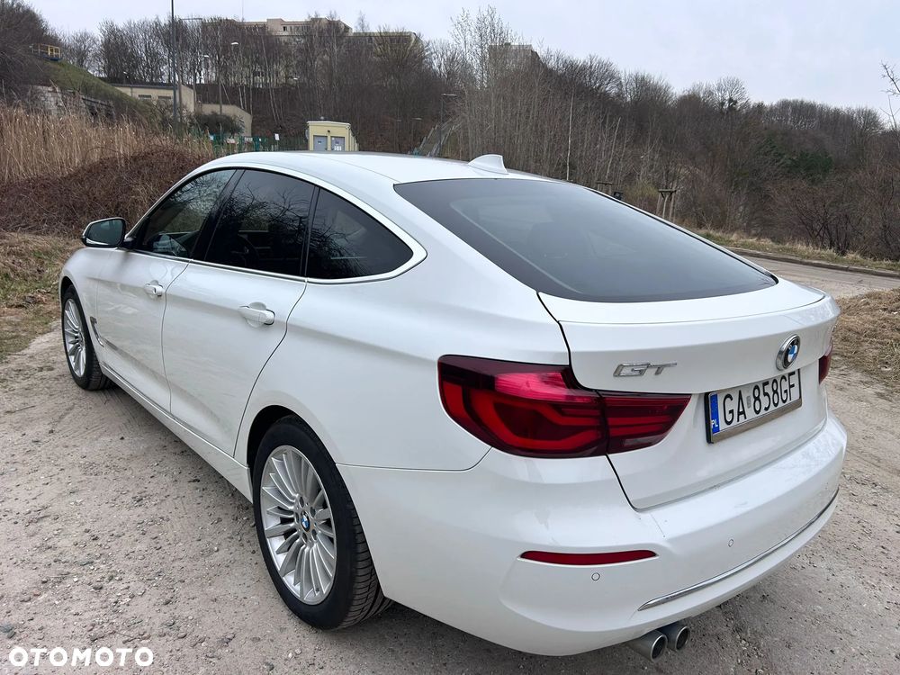 BMW 3GT 320d Luxury Line - 8