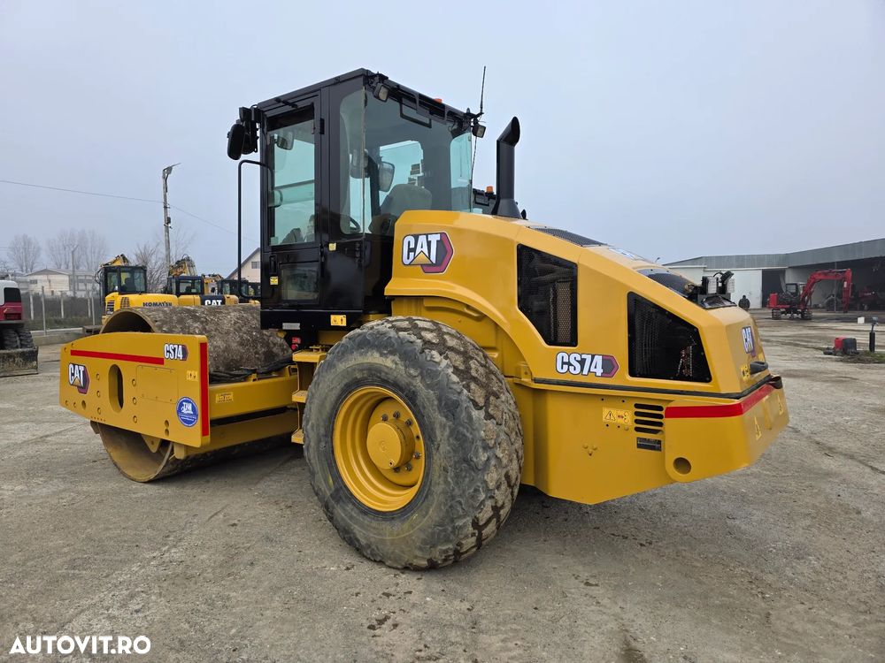 Caterpillar Cat CS74 cilindru compactor terasament hamm bomag ammann vibromax - 2
