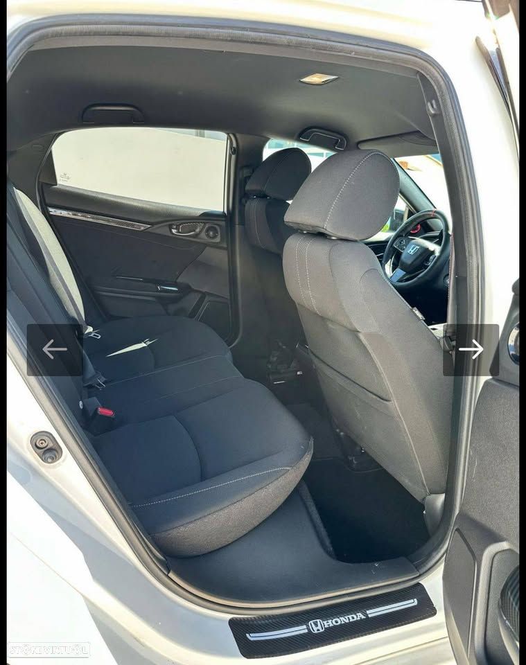 Honda Civic 1.0 i-VTEC S - 17