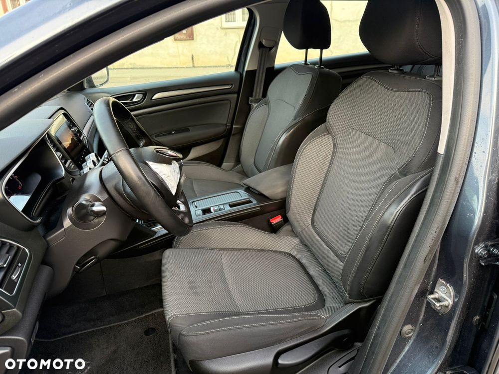 Renault Megane ver-1-3-tce-fap-limited-edc - 18