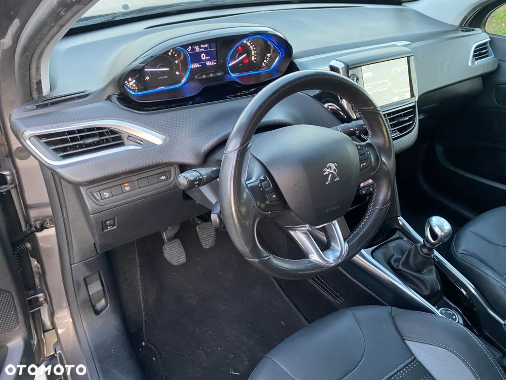 Peugeot 2008 1.6 e-HDi Allure S&S - 31