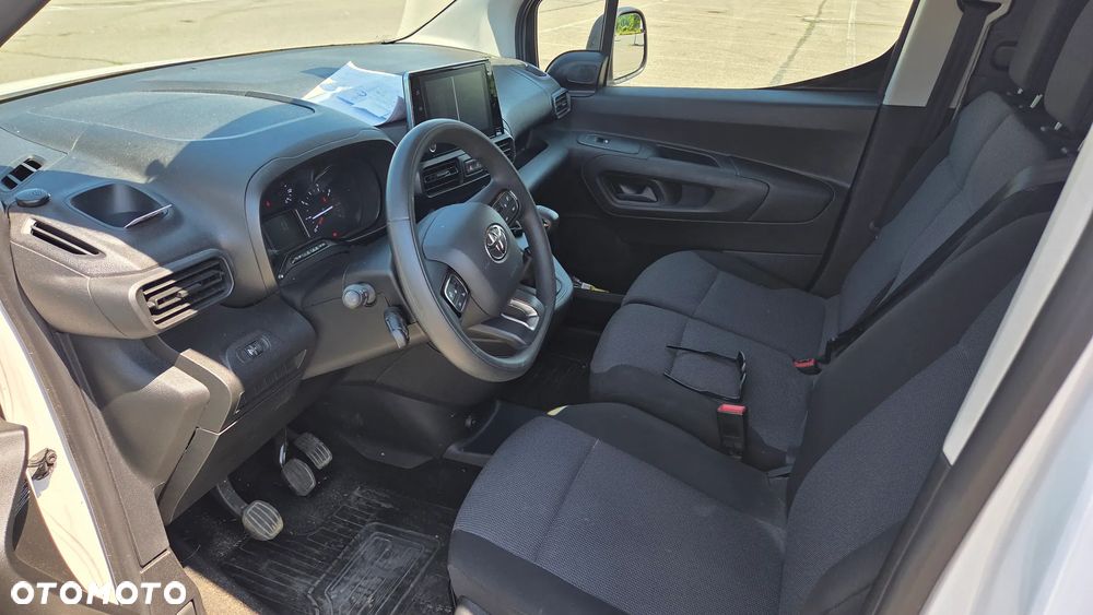 Toyota Proace city - 10