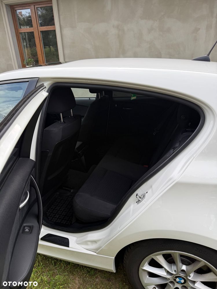 BMW Seria 1 118i - 15