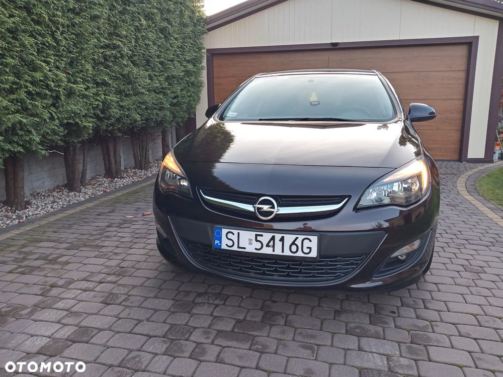 Opel Astra 2014