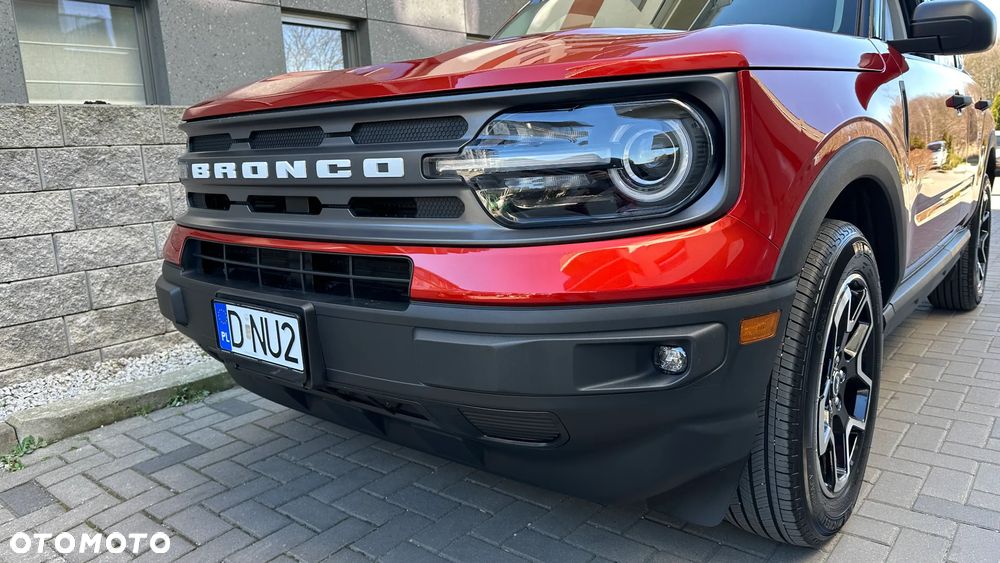Ford Bronco - 28