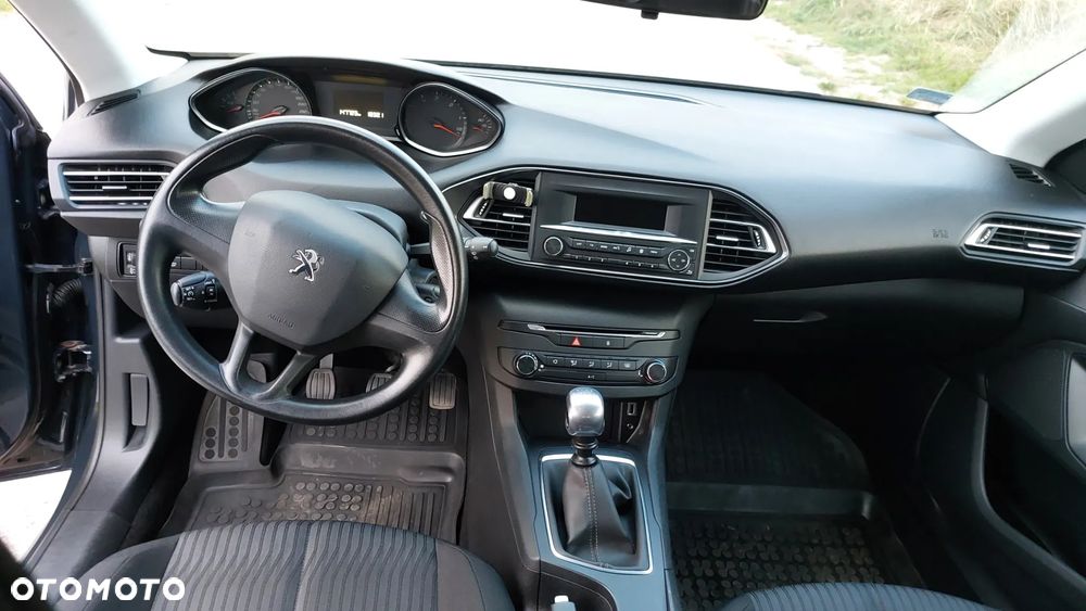 Peugeot 308 - 13