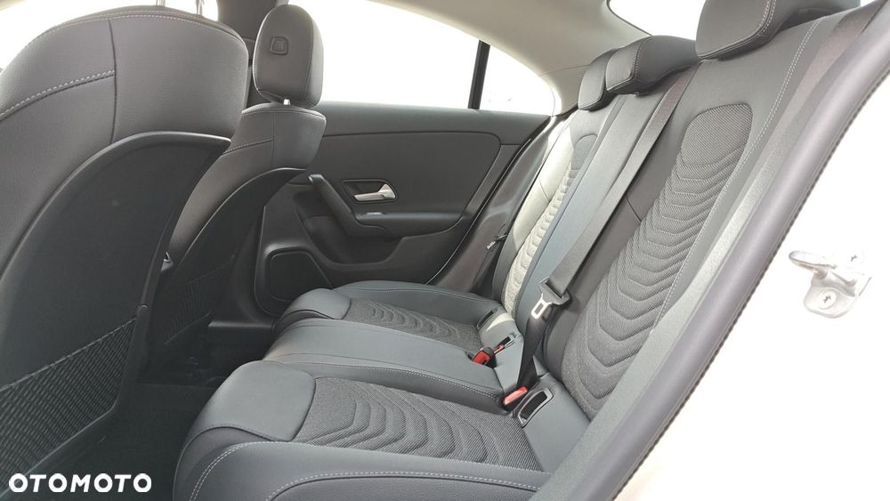 Mercedes-Benz CLA - 13