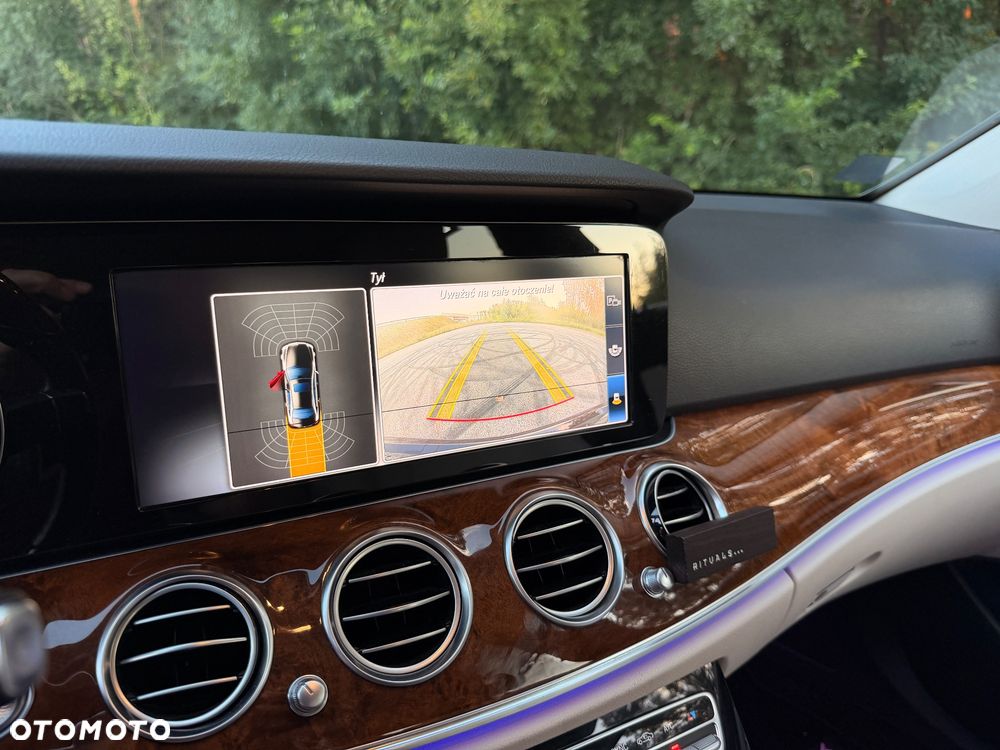 Mercedes-Benz Klasa E 220 d 4-Matic 9G-TRONIC - 7