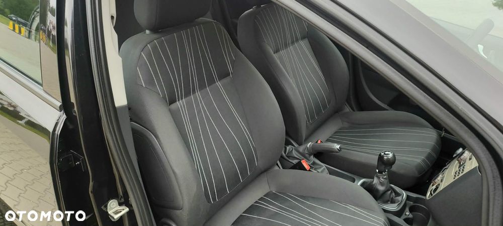 Opel Corsa 1.4 16V Silverline - 16