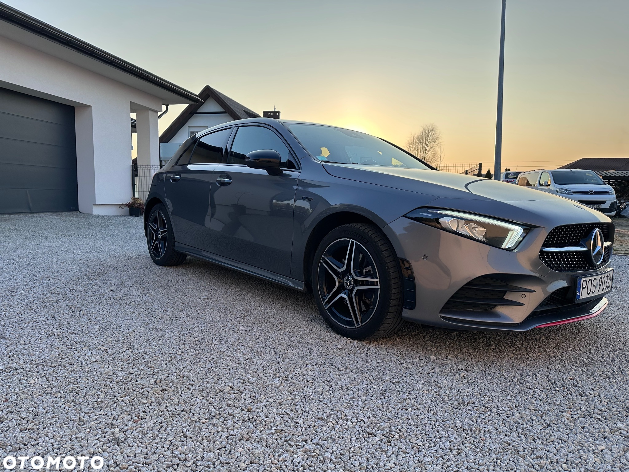 Mercedes-Benz Klasa A 250 e PHEV AMG Line 8G-DCT - 2