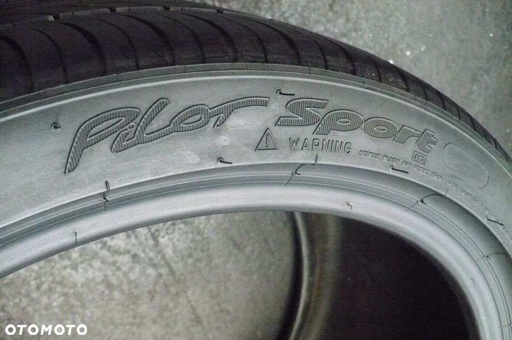 MICHELIN Pilot Sport PS2 305/30R19 5,5mm 2021 - 4