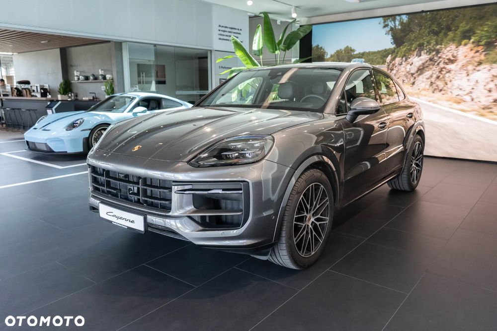 Porsche Cayenne E-Hybrid PHEV - 1