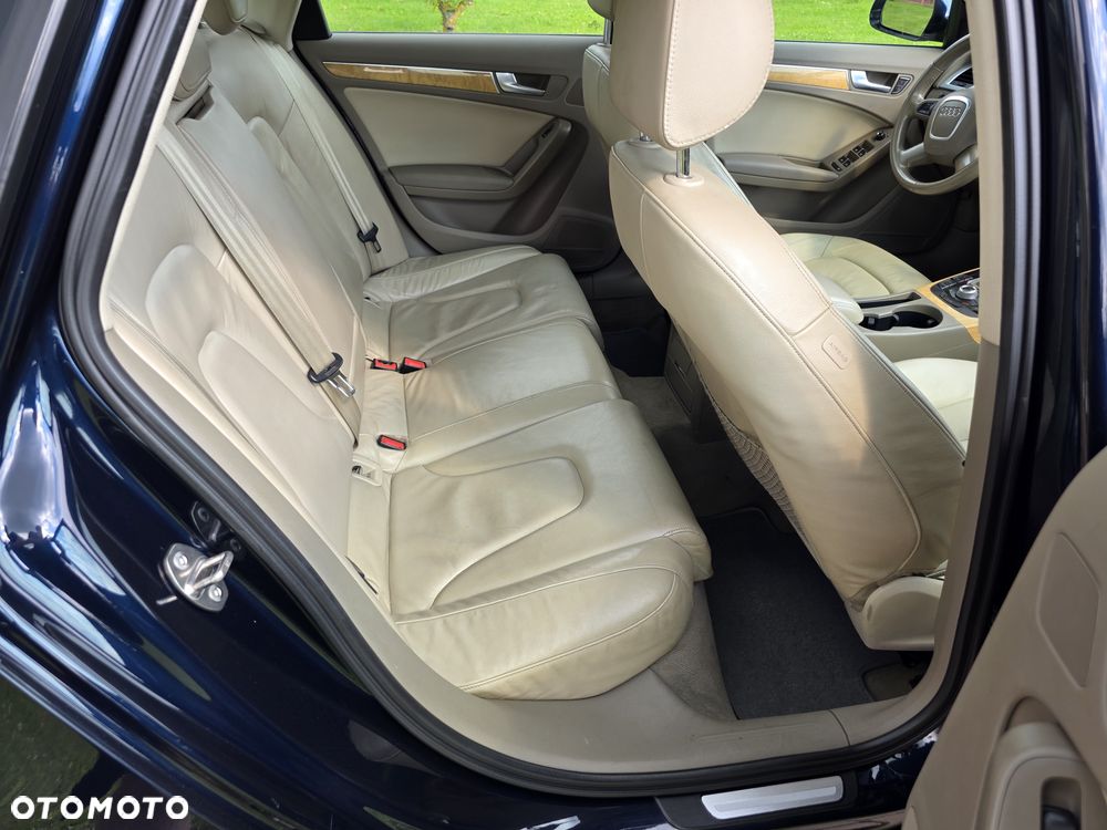 Audi A4 Limousine 2.0 TDI DPF Ambition - 28