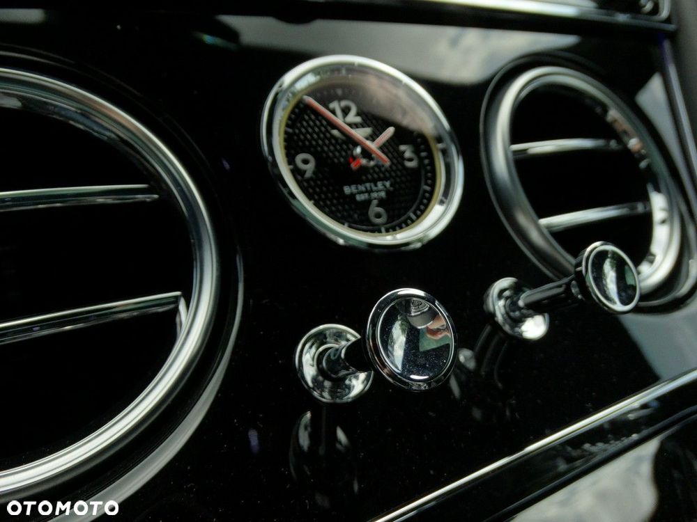 Bentley Continental GT New V8 - 37