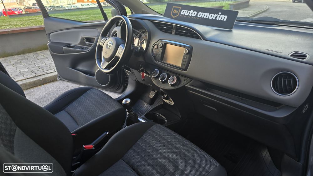 Toyota Yaris 1.4 D-4D Comfort+P.Style - 25