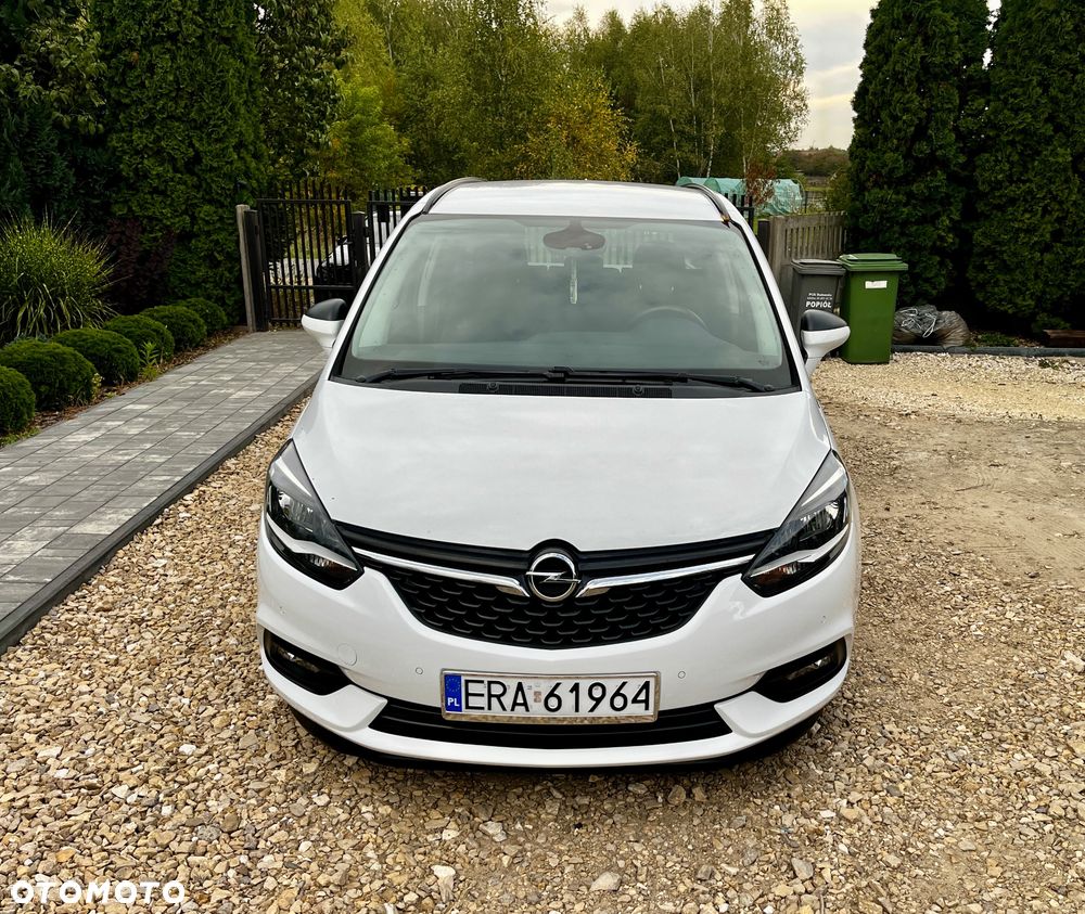 Opel Zafira - 2
