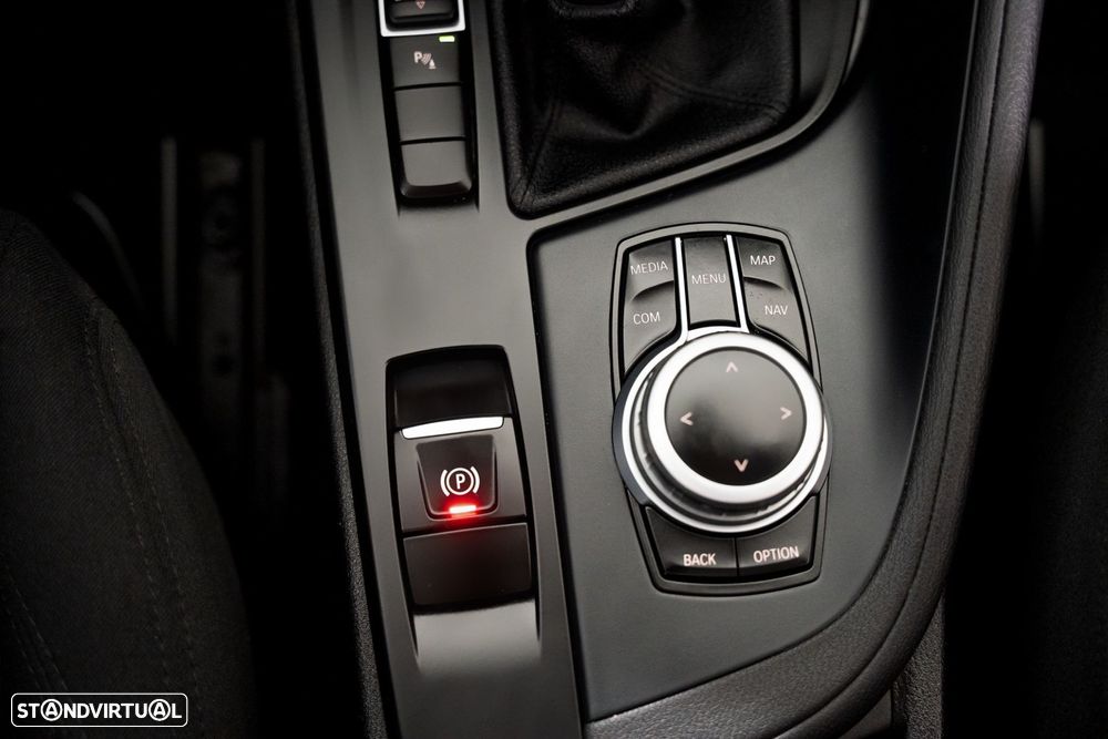 BMW X1 16 d sDrive Advantage Auto - 10