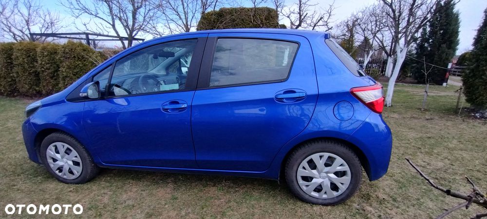 Toyota Yaris 1.5 Premium - 4