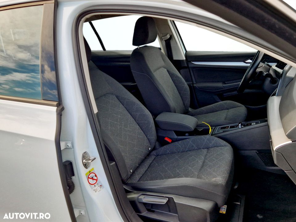 Volkswagen Golf 1.5 eTSI ACT DSG MHEV Life - 13