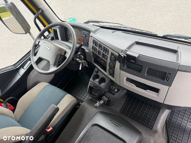 Volvo FL 250 Kontener 8,5 M / Niski przebieg / Super Stan - 5