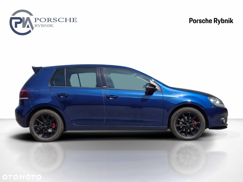 Volkswagen Golf - 6