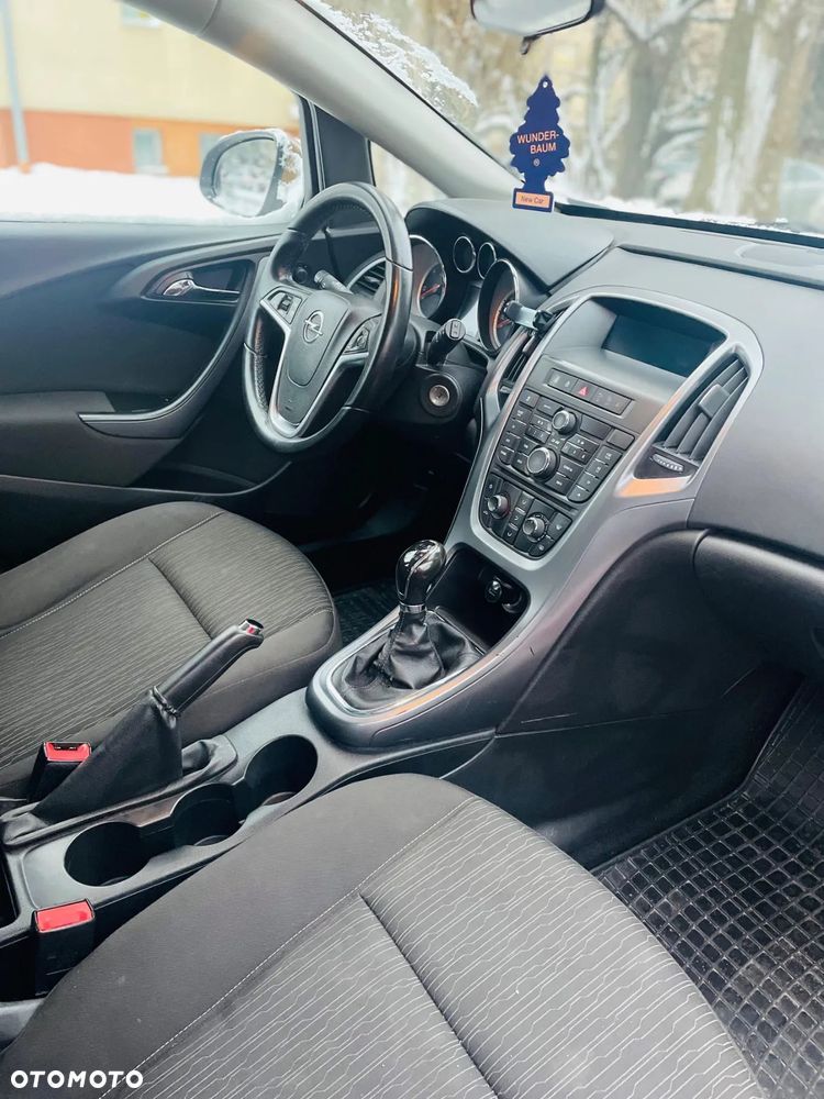 Opel Astra IV 1.6 CDTI Essentia - 13