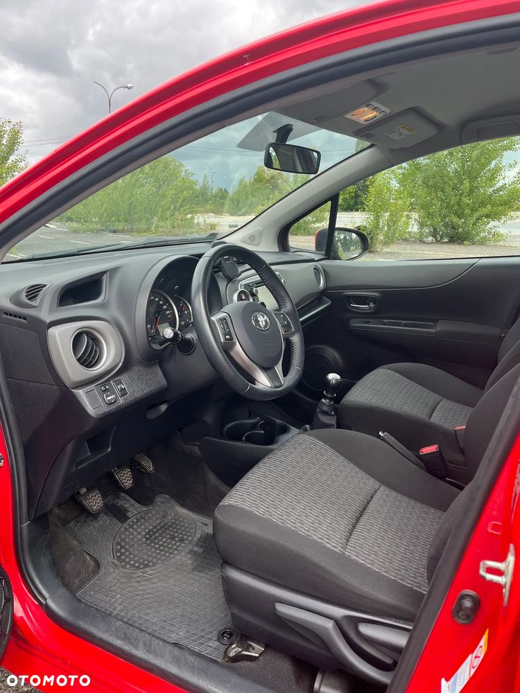 Toyota Yaris 1.33 Premium - 17