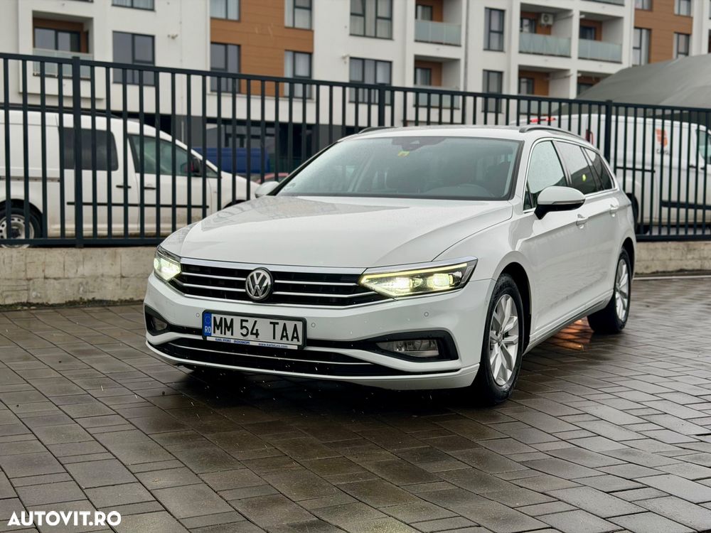 Volkswagen Passat ver-2-0-tdi-scr-dsg-comfortline - 1