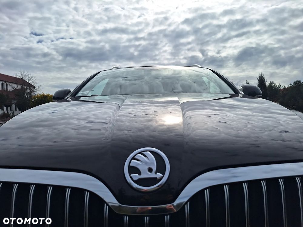 Skoda Superb 2.0 TSI L&K DSG - 30