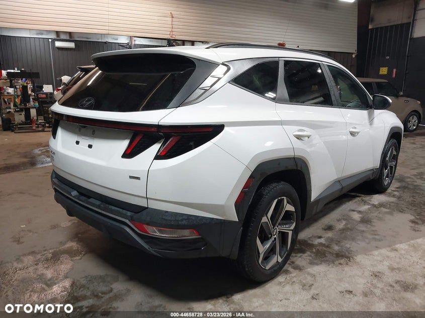 Hyundai Tucson - 4