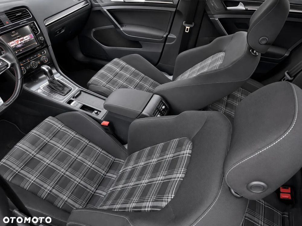 Volkswagen Golf 2.0 TDI BMT GTD DSG - 13