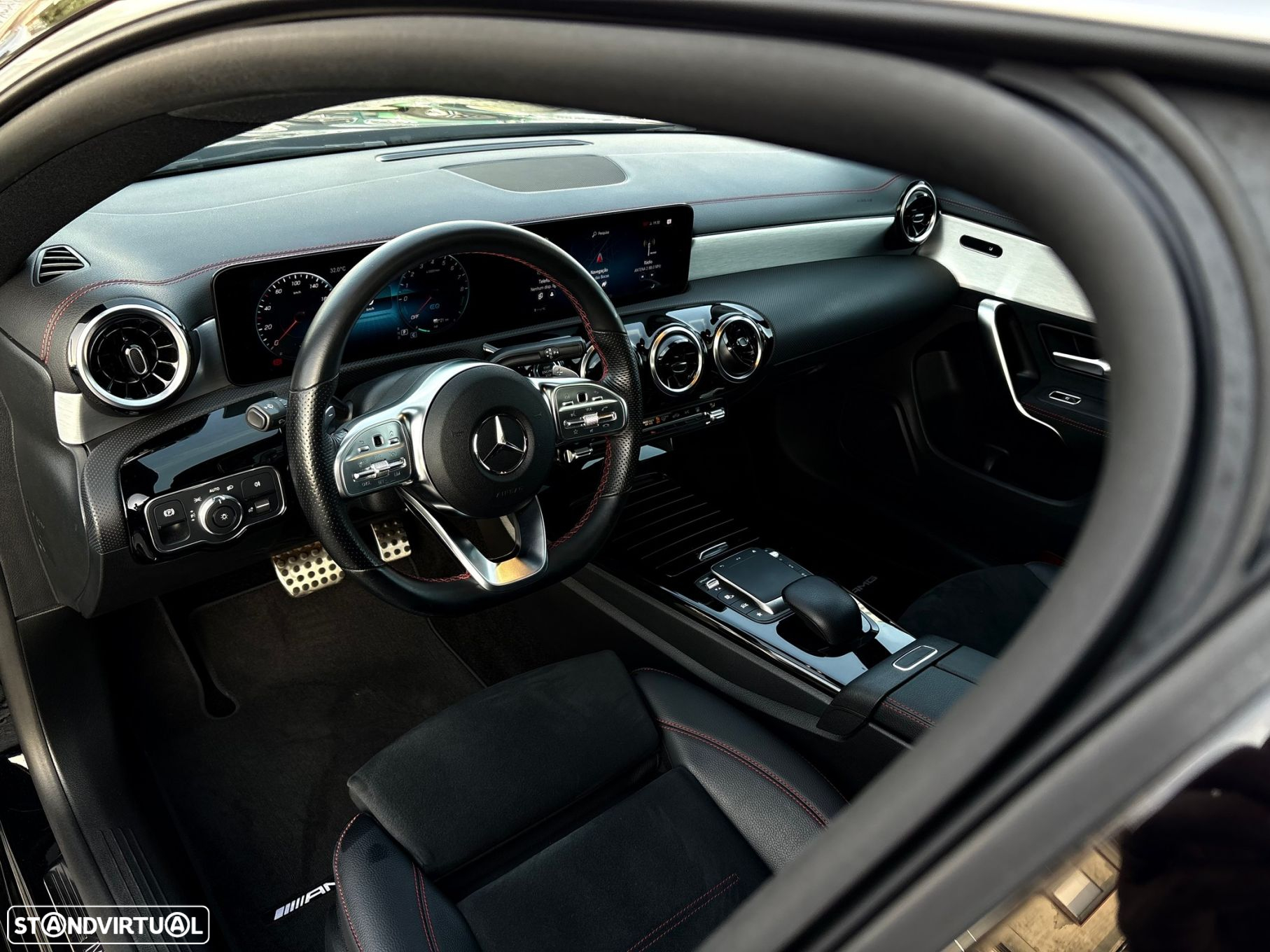Mercedes-Benz CLA 250 e Shooting Brake AMG Line - 16