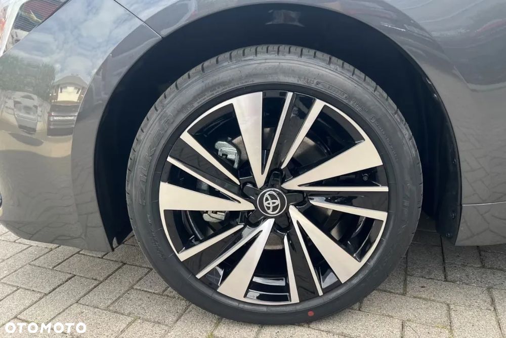 Toyota Corolla 1.8 Hybrid Style - 12