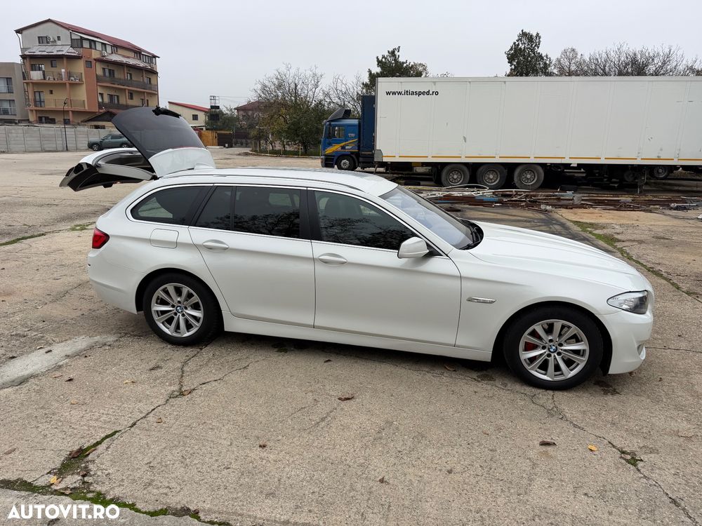 BMW Seria 5 525d xDrive AT - 3