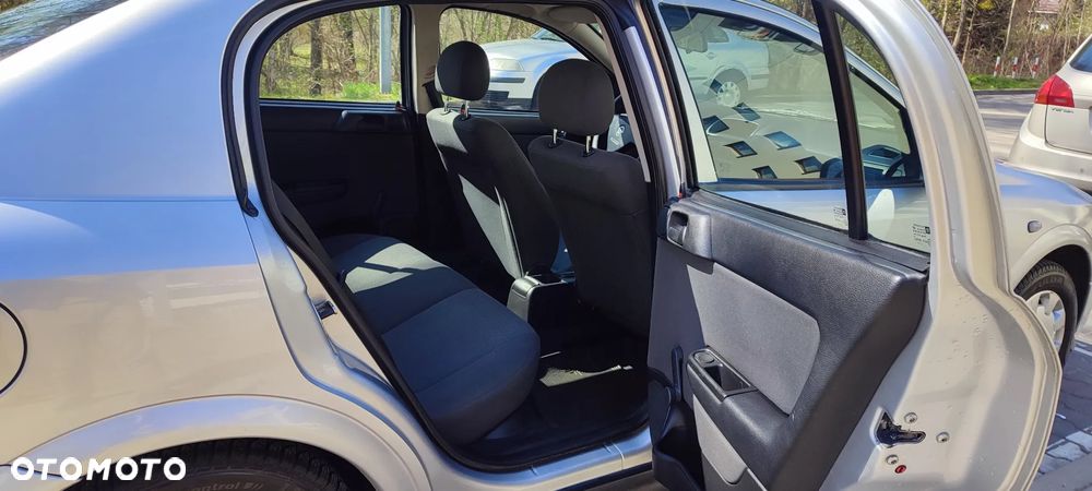 Opel Astra 1.4 111 - 6