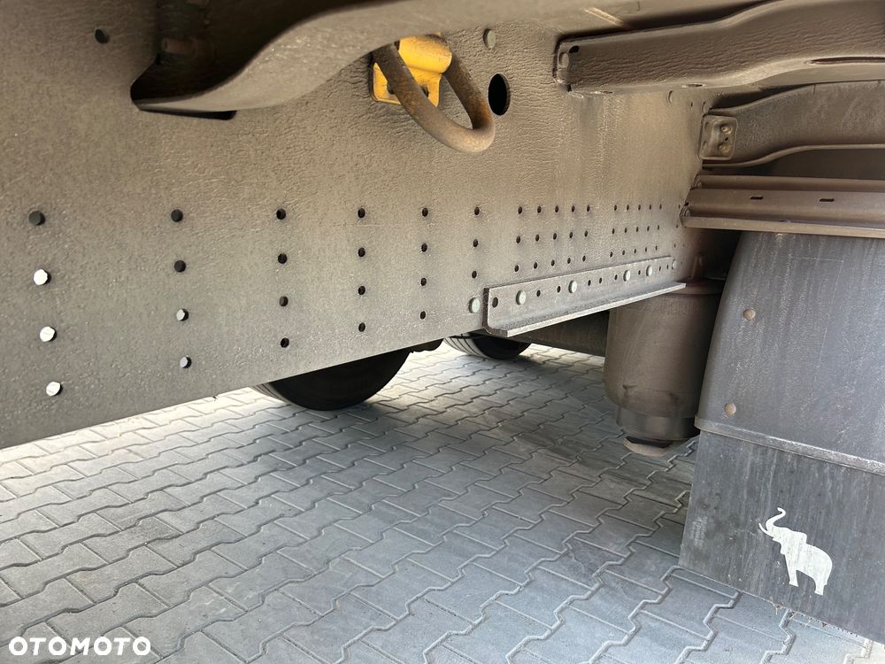 Schmitz Cargobull Standard 5x2018 podnoszony dach z Niemiec  / OŚ PODNOSZONA / ładne opony / od pierwszego właściciela / OKAZJA - 27